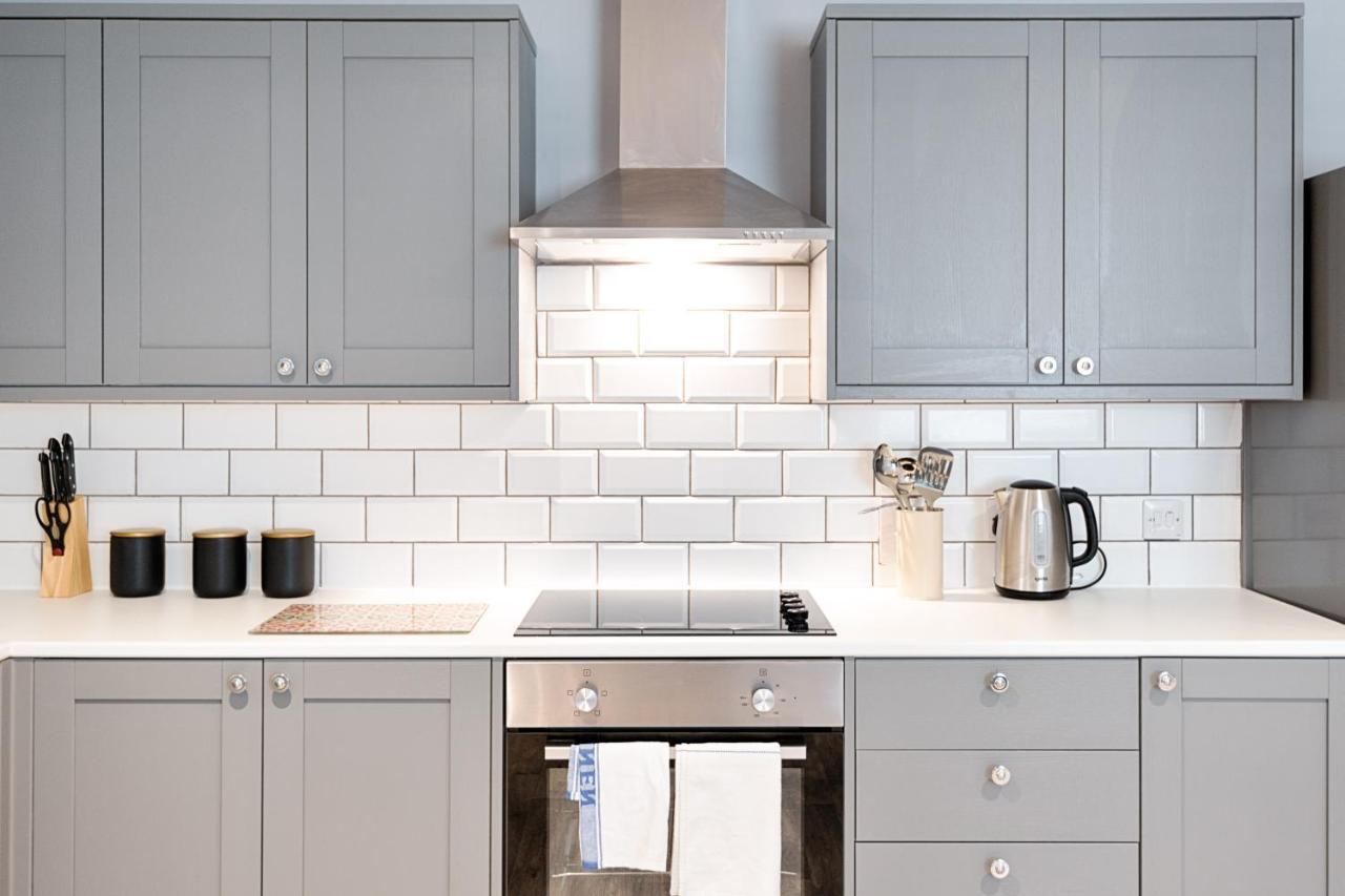 3 Rm Studio, Open-Plan Living, Dining, & Kitchen Llanelli Exterior foto
