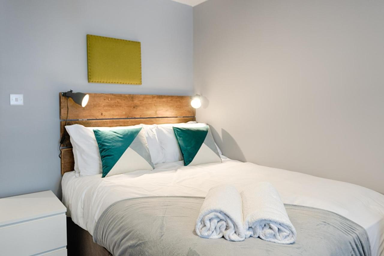 3 Rm Studio, Open-Plan Living, Dining, & Kitchen Llanelli Exterior foto